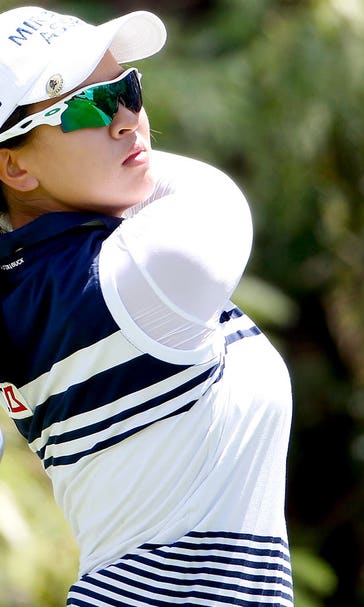 Sei Young Kim leads windy Blue Bay LPGA
